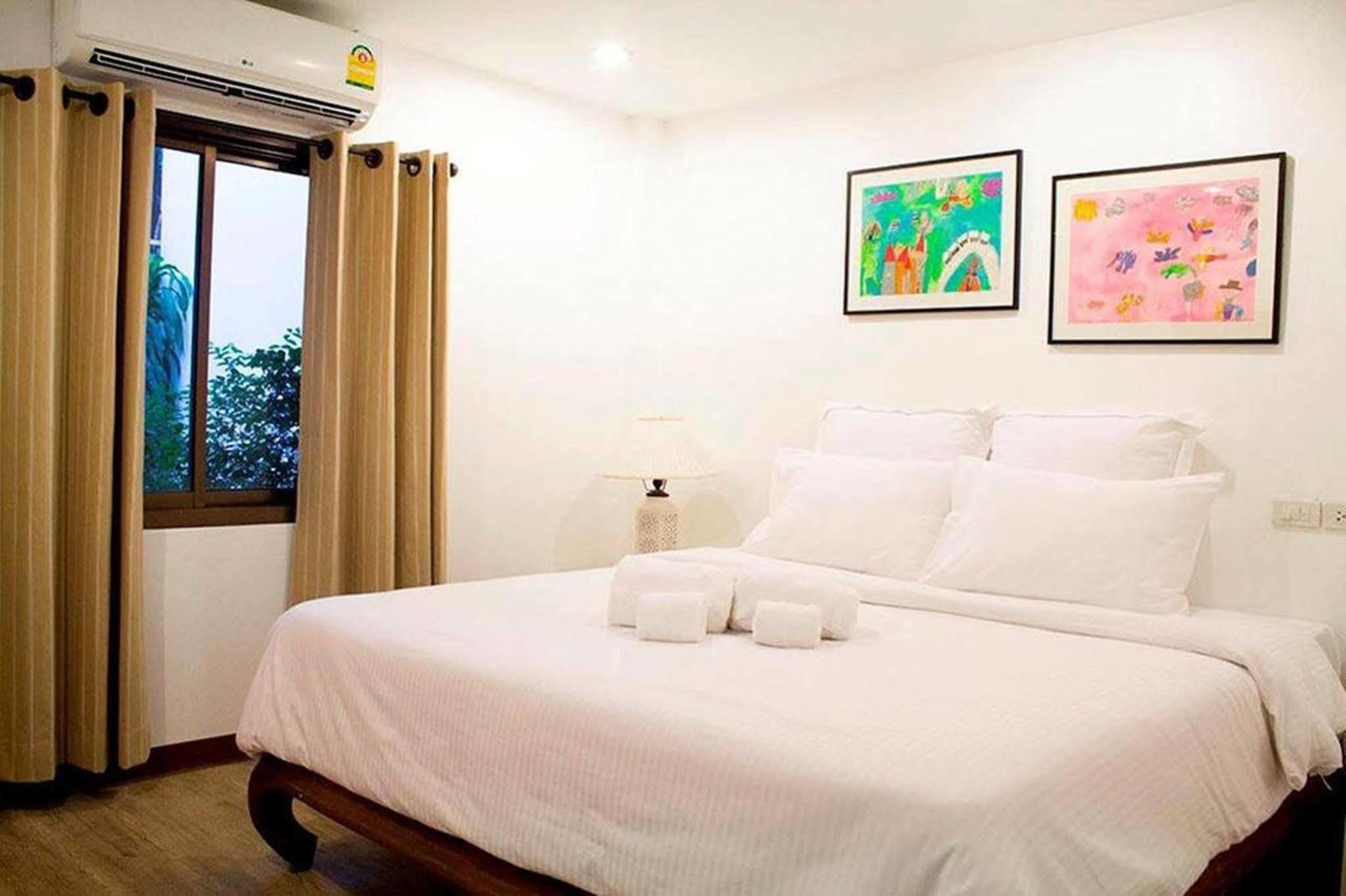 Justbeds Hotel Bangkok Exterior photo