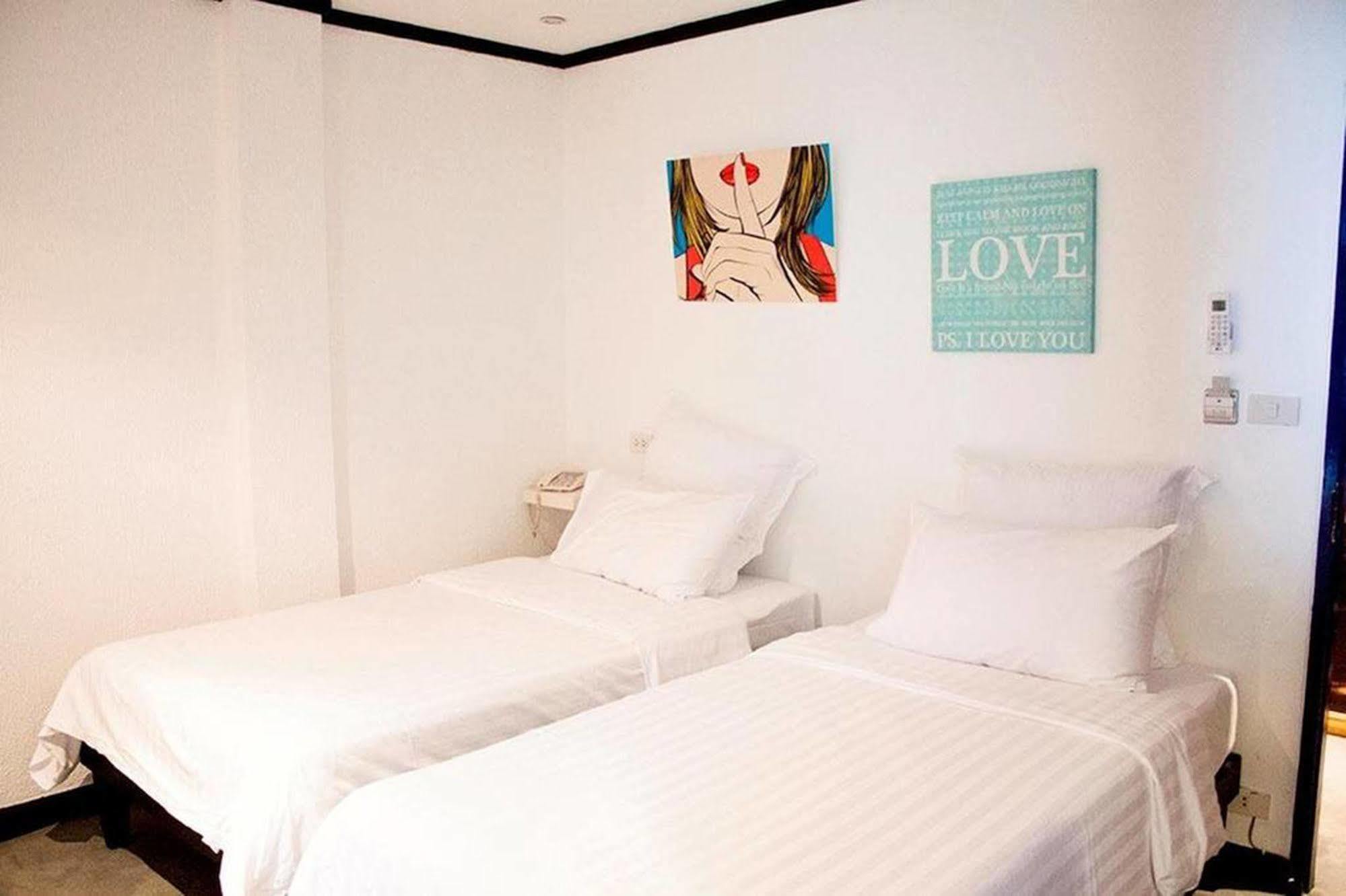 Justbeds Hotel Bangkok Exterior photo