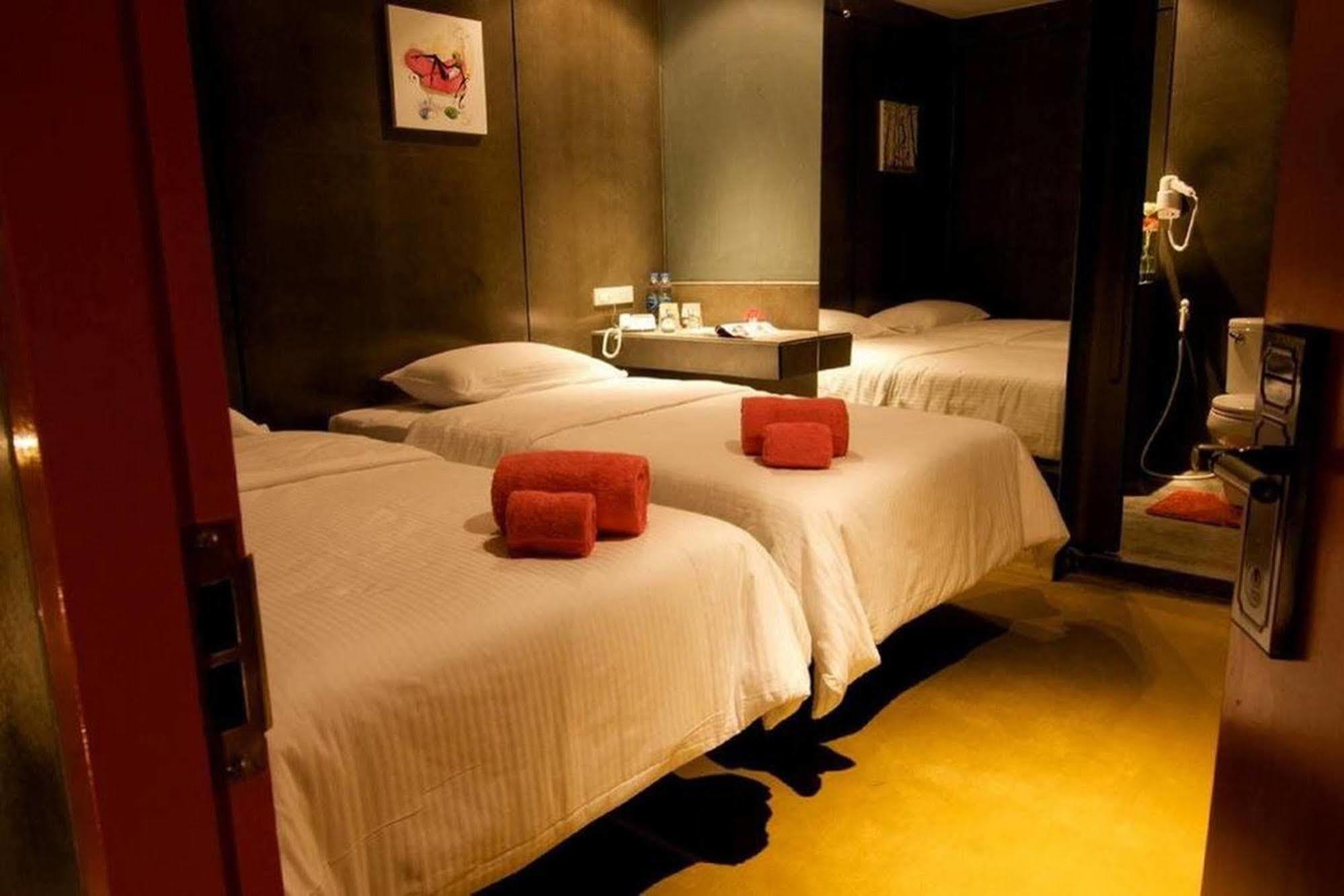 Justbeds Hotel Bangkok Exterior photo