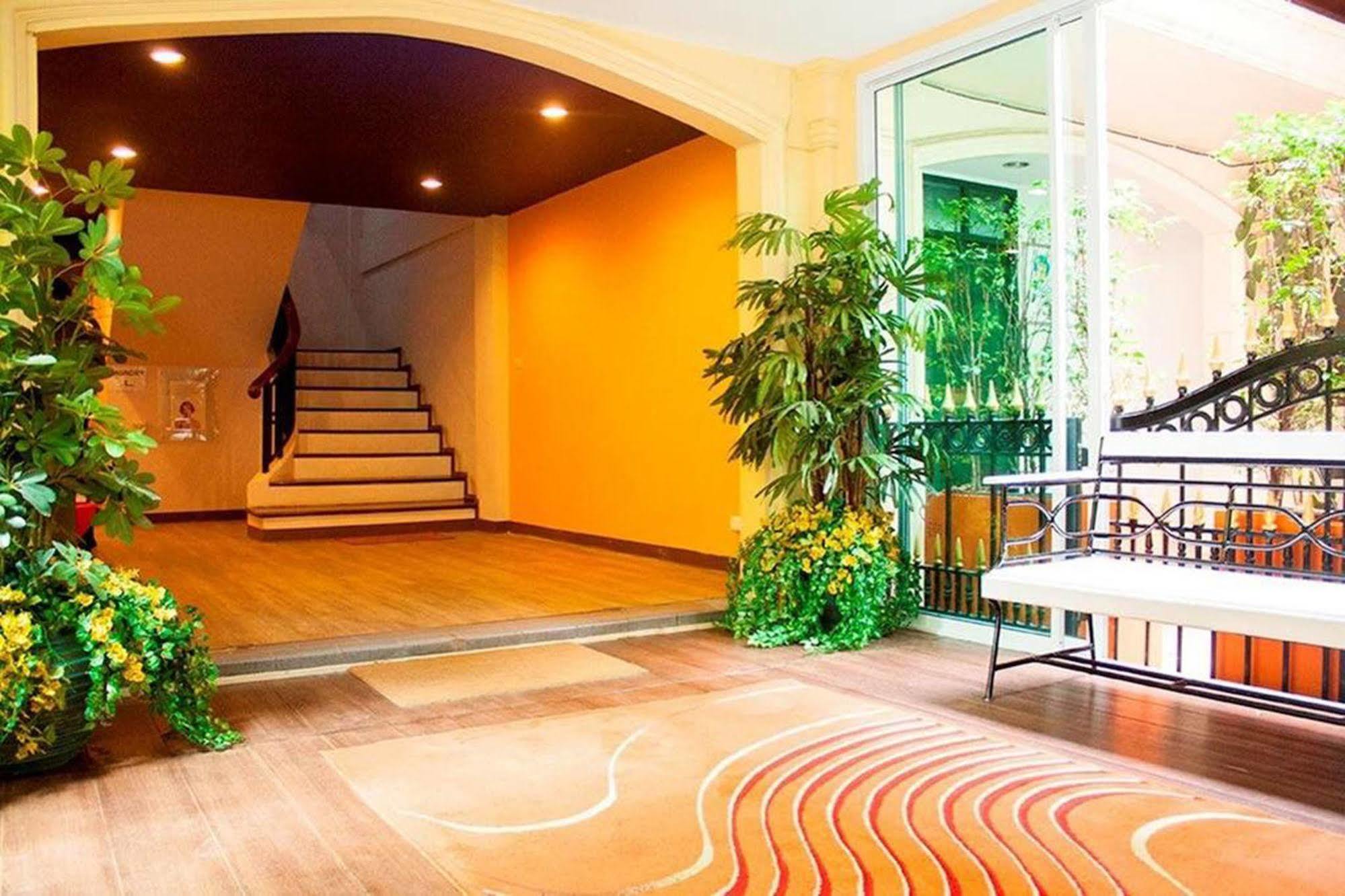 Justbeds Hotel Bangkok Exterior photo